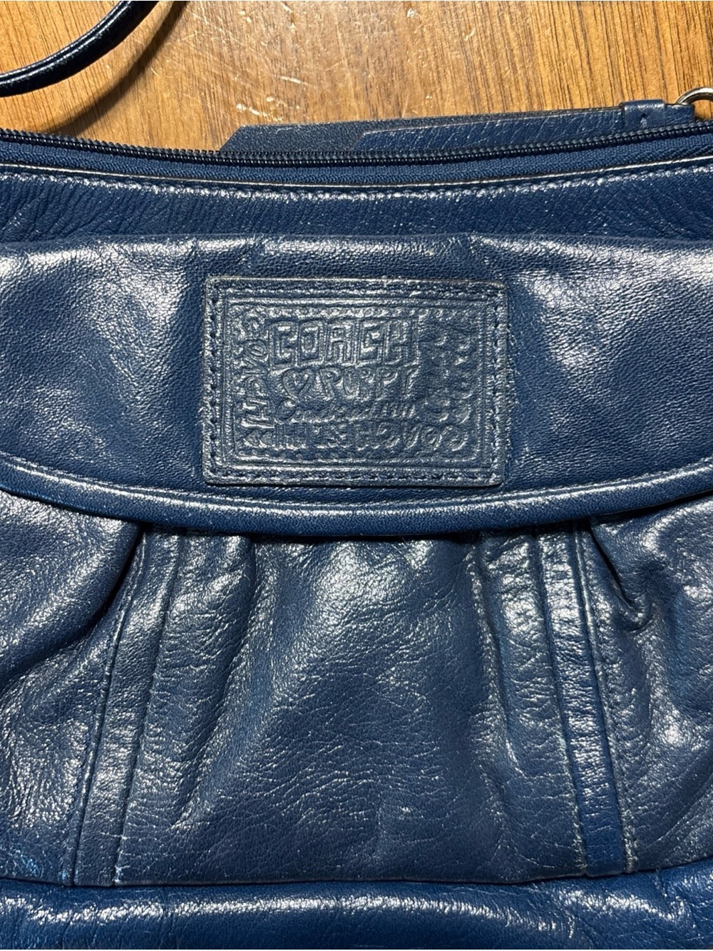 Vintage Coach Poppy Buttery Soft Leather Crossbody Bag In Navy Blue - Picture 2 of 8